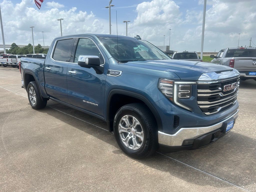 2024 GMC Sierra 1500 SLT - 2