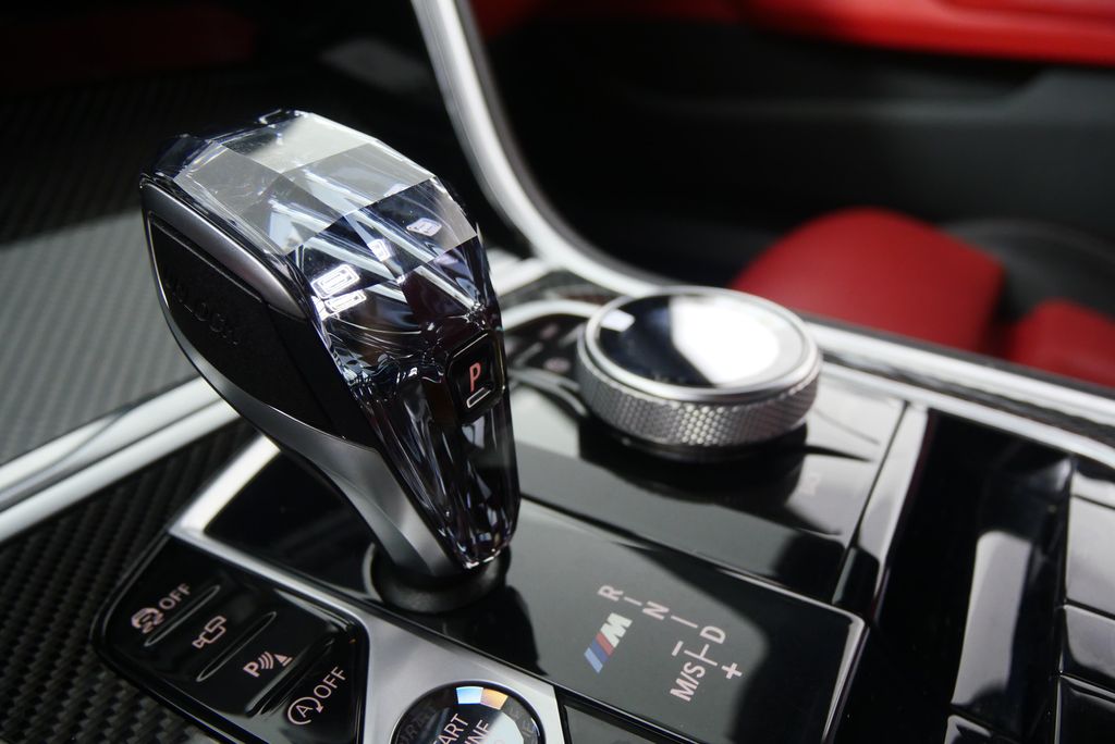 2022 BMW 8 Series M850i xDrive 28
