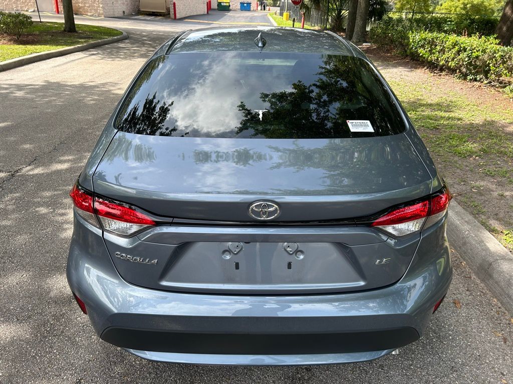 2022 Toyota Corolla LE 4
