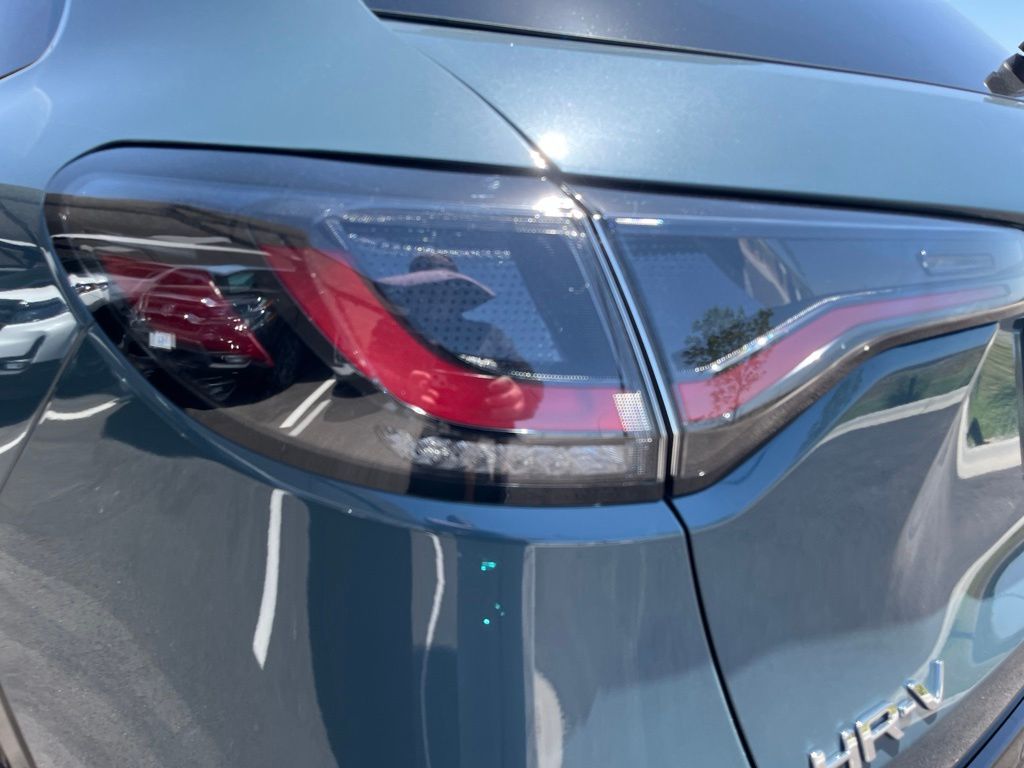 Thumbnail: 2027 Honda HR-V - 7