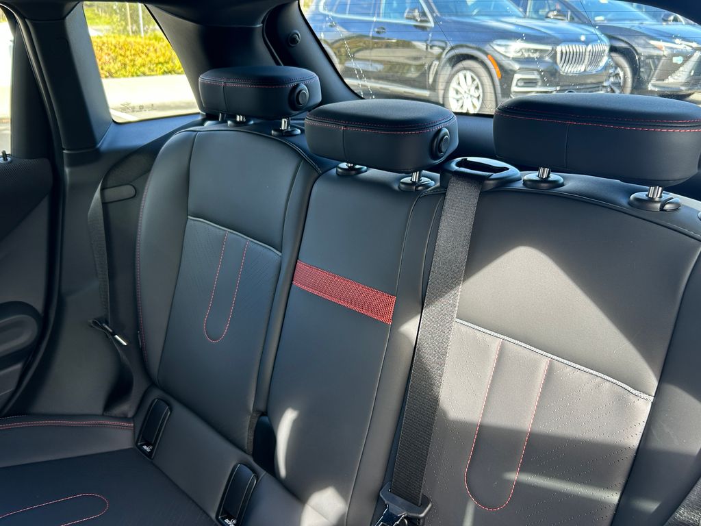 Thumbnail: 2025 MINI Cooper - 31