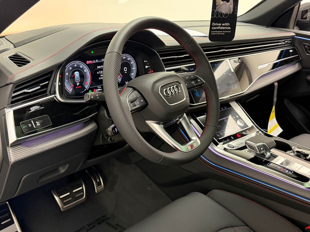 Thumbnail: 2026 Audi Q8 - 25