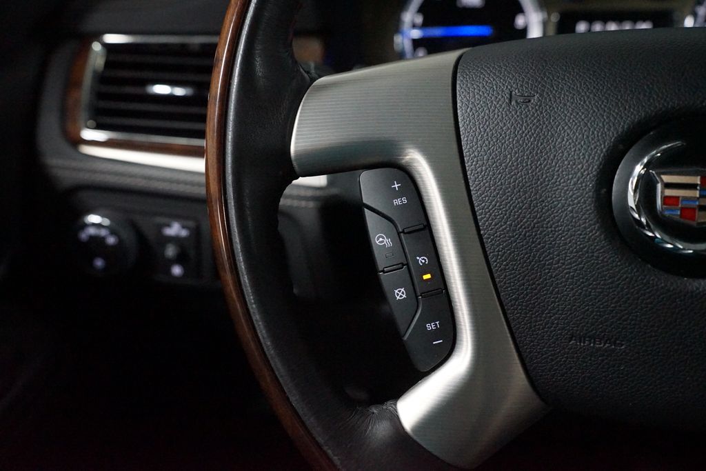 Thumbnail: 2013 Cadillac Escalade - 14