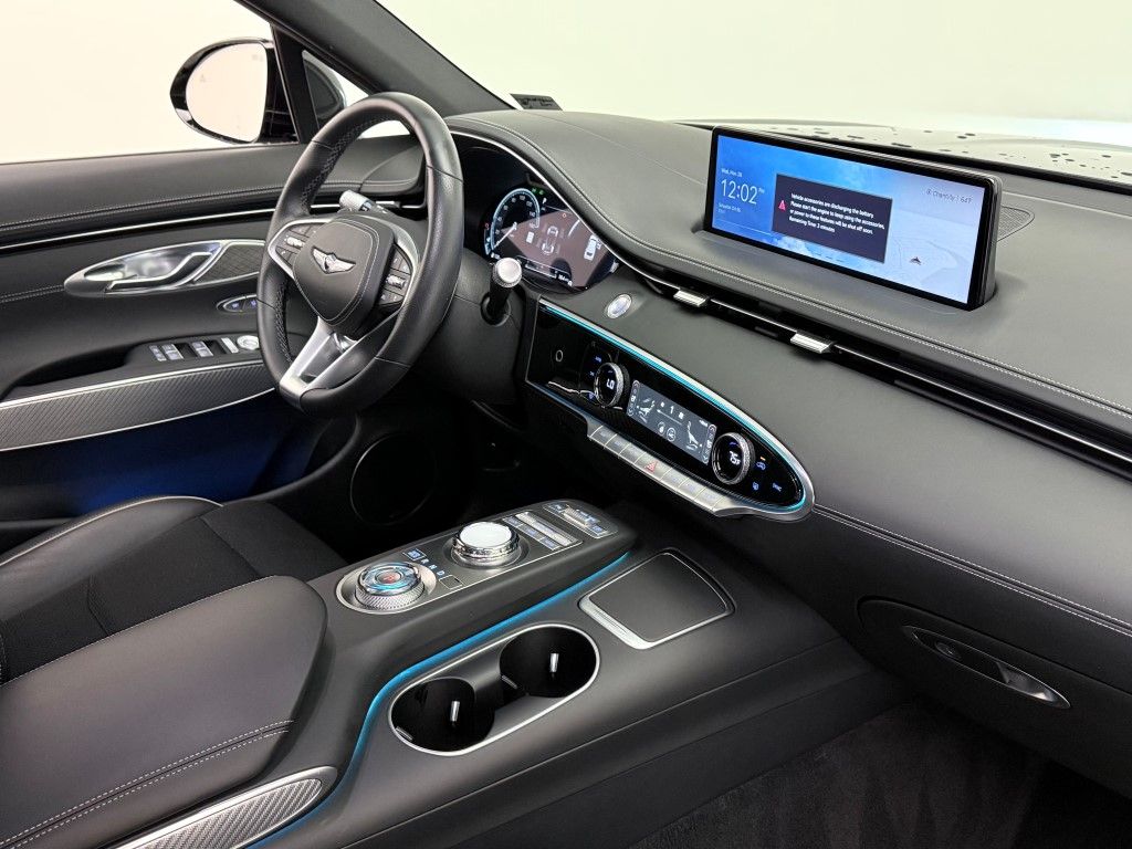 Thumbnail: 2024 Genesis GV70 - 18