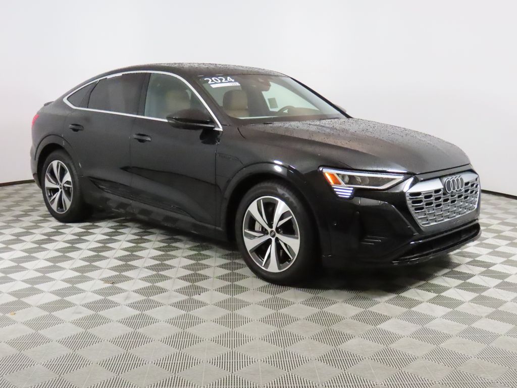 Thumbnail: 2024 Audi Q8 e-tron - 7