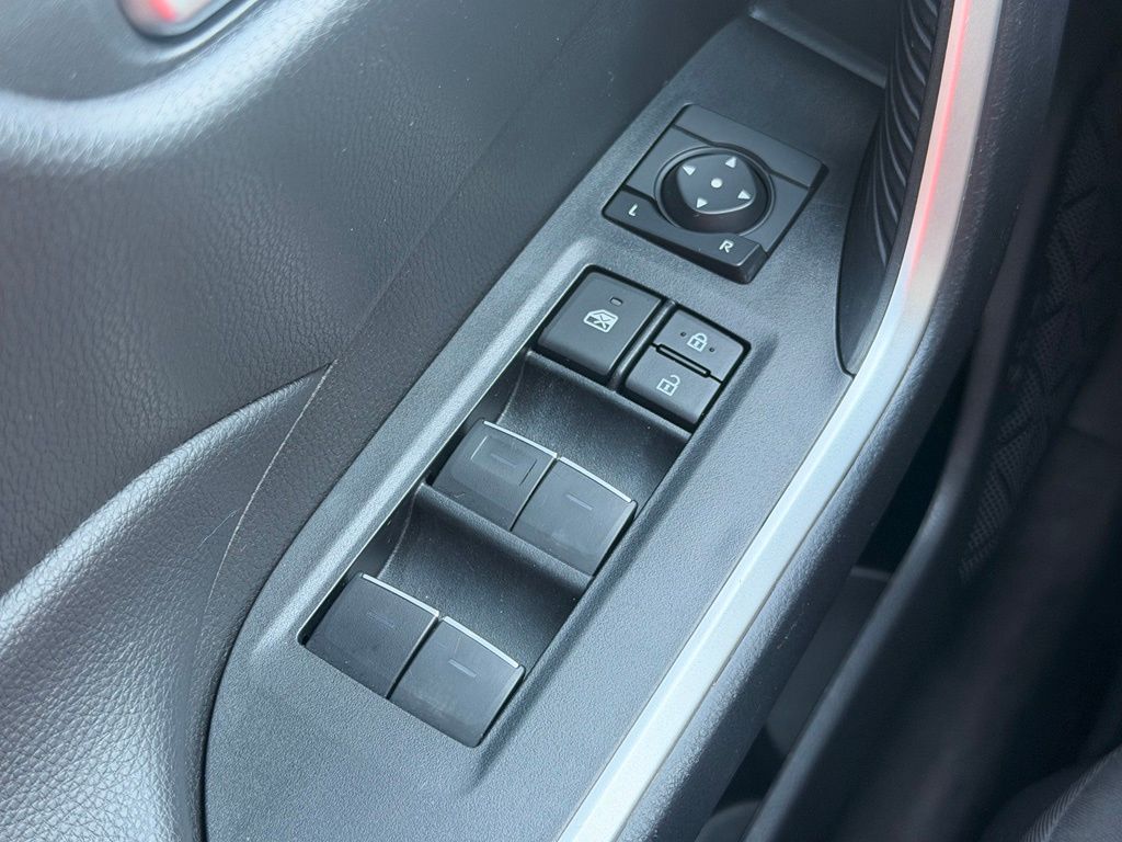 2025 Toyota RAV4 XLE Magnetic Gray Metallic - Jim Hudson Acura - Image 26