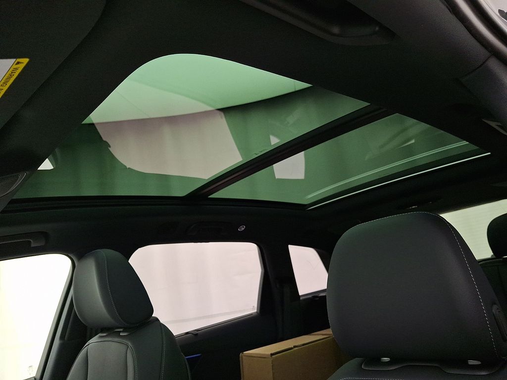 Thumbnail: 2026 Audi Q7 - 10