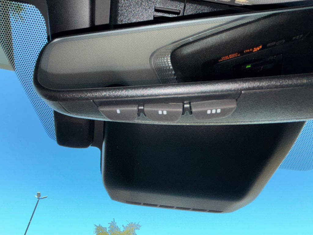 Thumbnail: 2025 Toyota Prius - 20