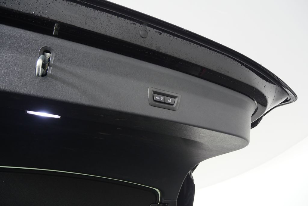 Thumbnail: 2023 BMW X4 - 18