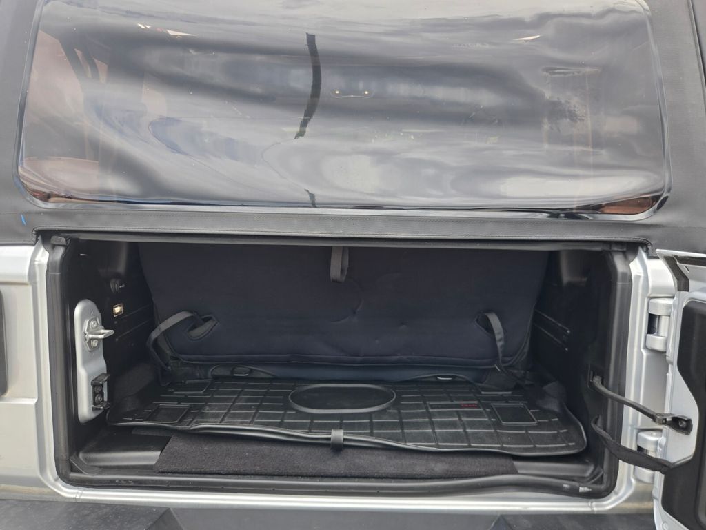 2023 Jeep Wrangler - $27,669