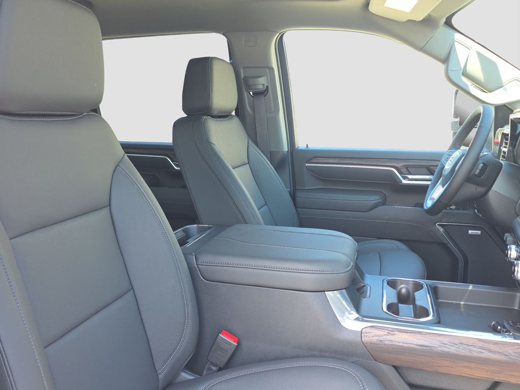 New 2026 White GMC SLT image 20