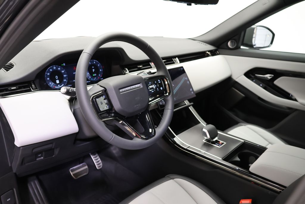 Thumbnail: 2026 Land Rover Range Rover Evoque - 28