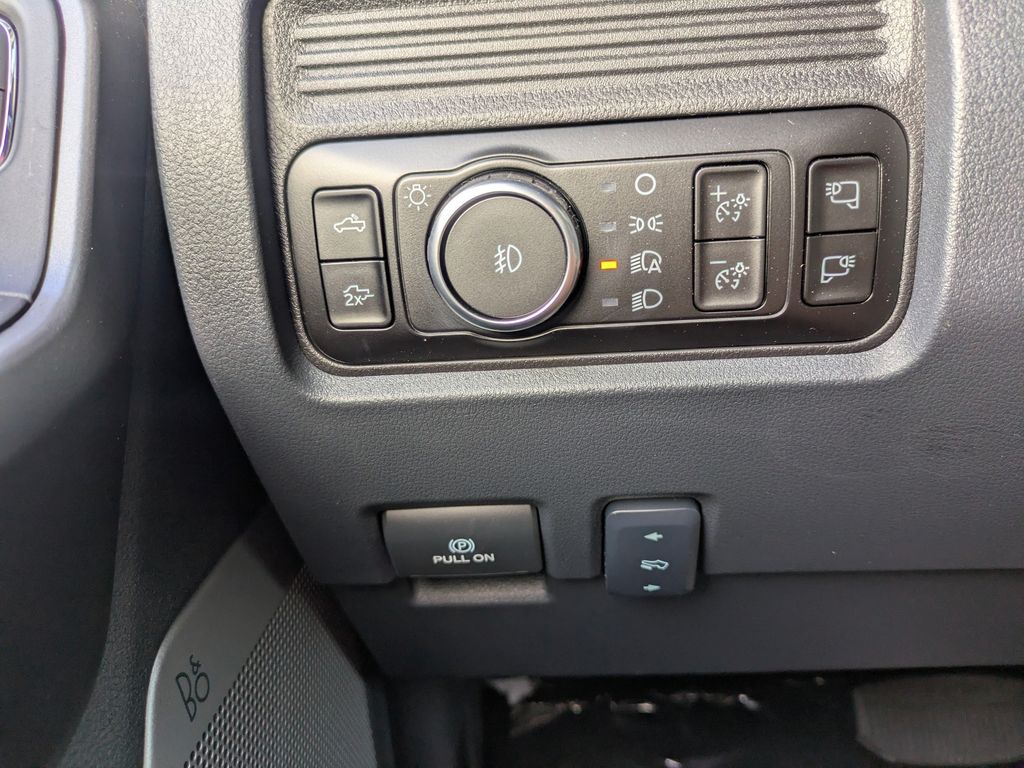 2026 Ford F-350 Super Duty LARIAT