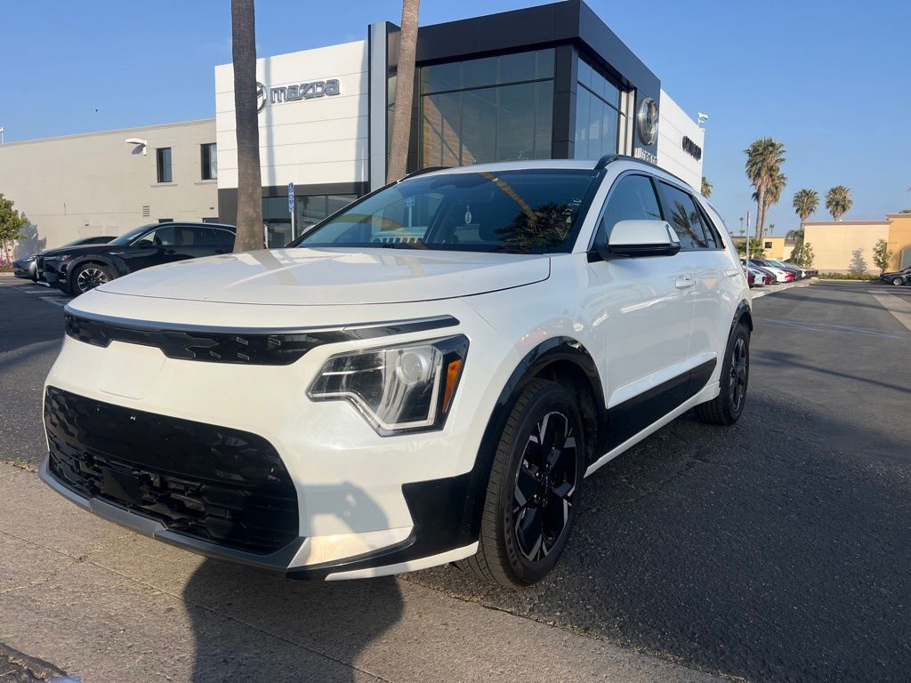2023 Kia Niro Wind EV's photo