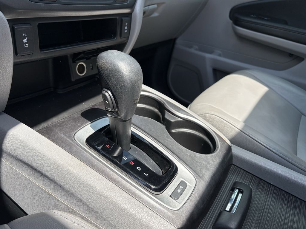 Used 2017 Lunar Silver Metallic Honda EX-L image 13