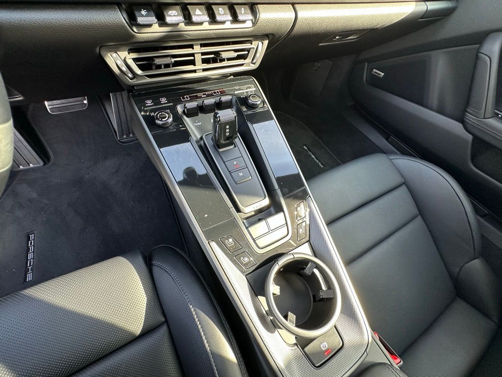2024 Porsche 911 Carrera S 25