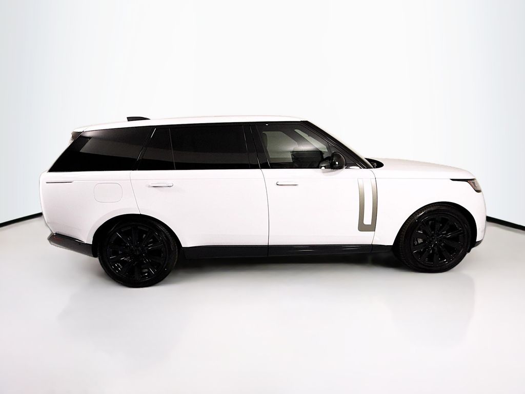 Thumbnail: 2026 Land Rover Range Rover - 4