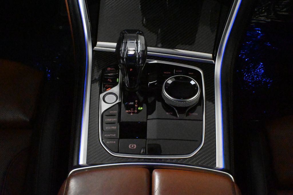 Thumbnail: 2022 BMW 8 Series - 25
