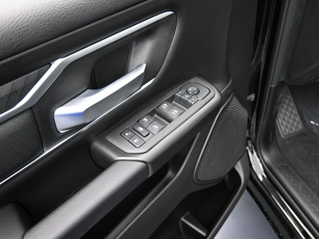 New 2026 Diamond Black Crystal Pearlcoat Ram Big Horn/Lone Star image 13