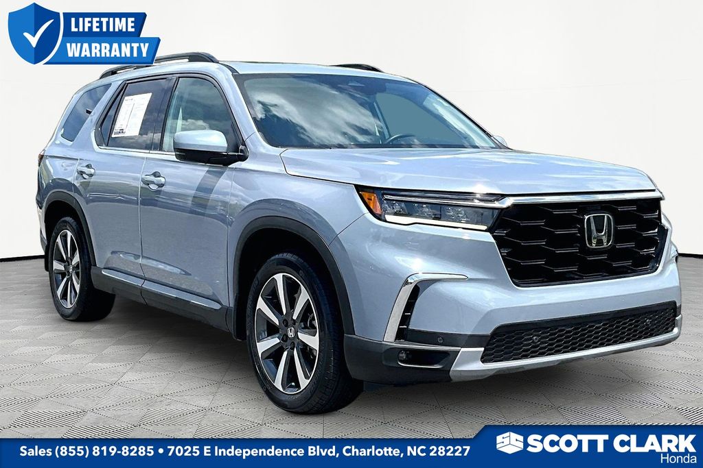 2023 Honda Pilot Touring
