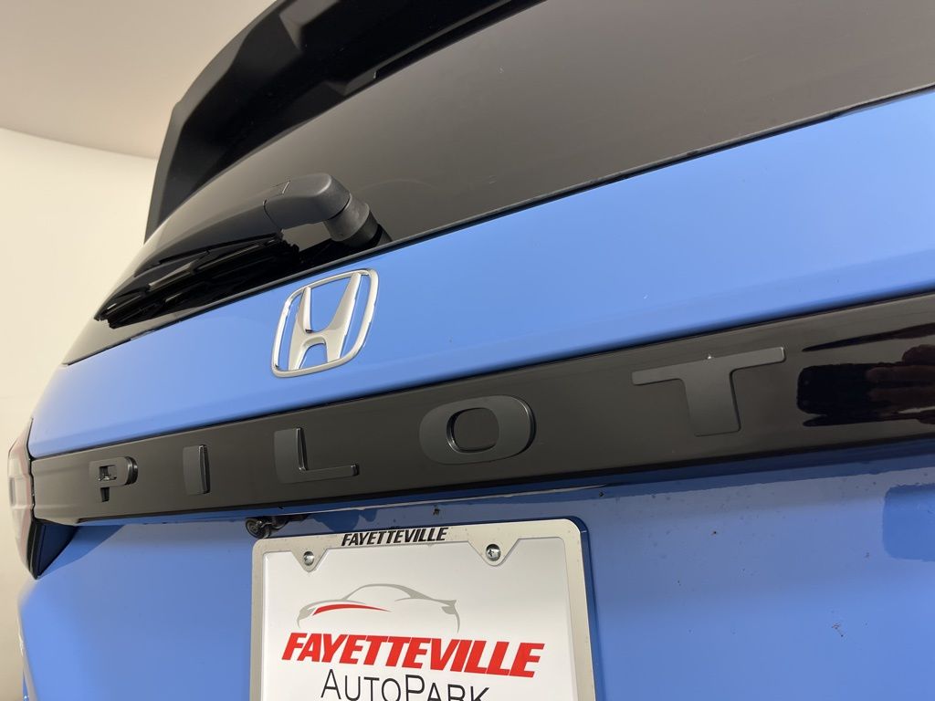 2025 Honda Pilot TrailSport 3
