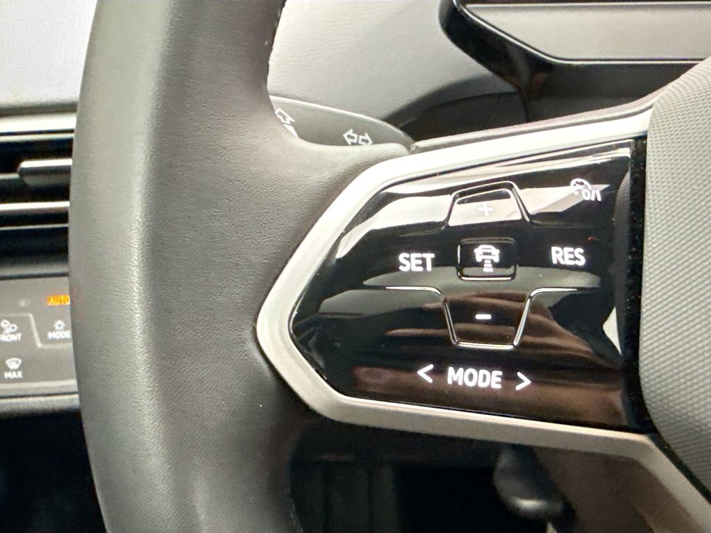 Thumbnail: 2024 Volkswagen ID.4 - 11