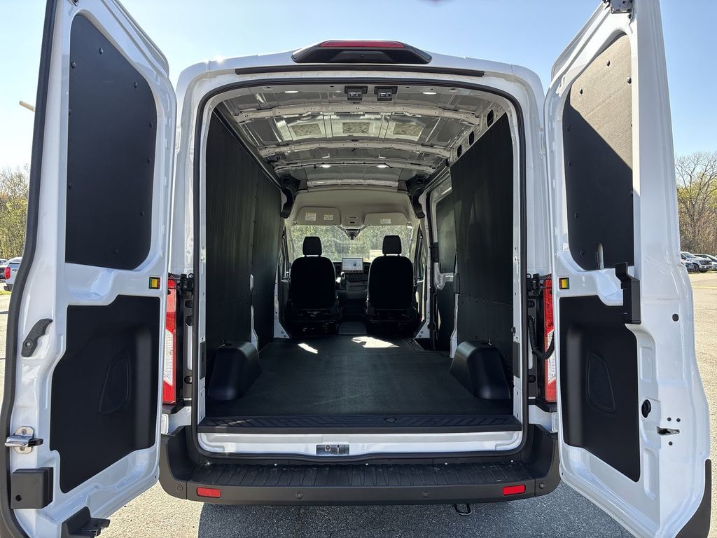 New 2026 Oxford White Ford Cargo Van image 18