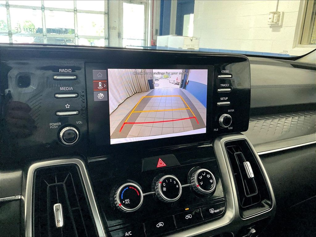 2023 Kia Sorento — photo 19