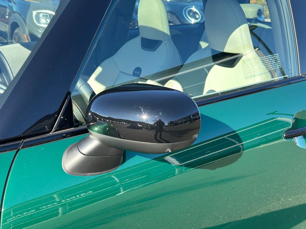 Thumbnail: 2025 MINI Cooper - 10