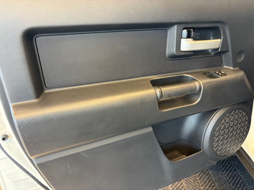 2013 Toyota FJ Cruiser Base