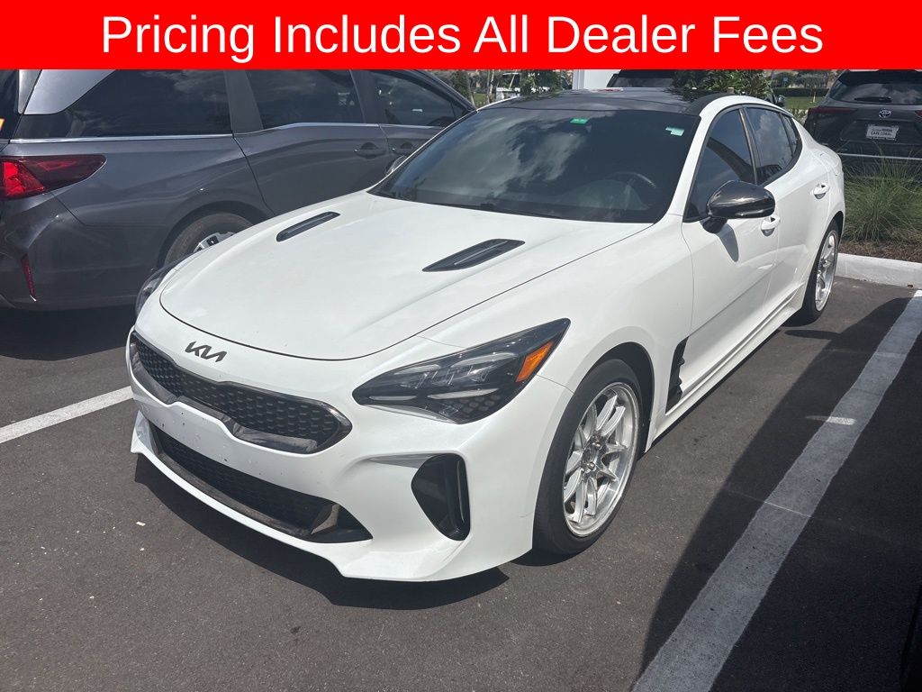 2023 Kia Stinger GT-Line's photo