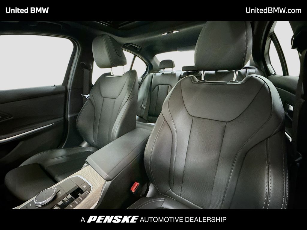 Thumbnail: 2025 BMW 3 Series - 5