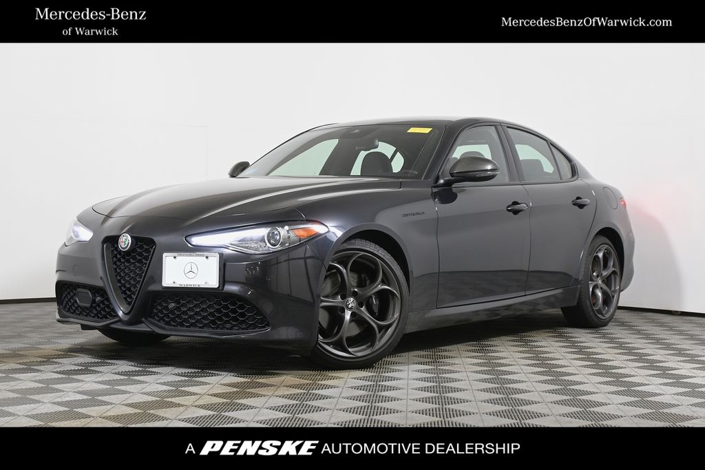 2023 Alfa Romeo Giulia Estrema -
                  Warwick, RI