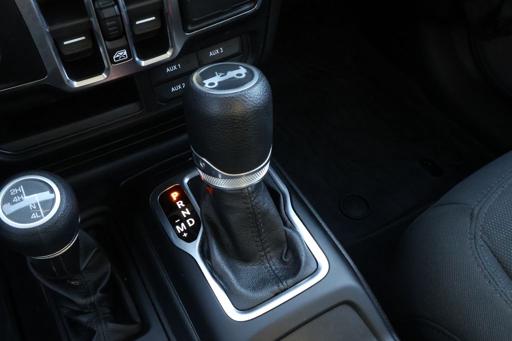 Thumbnail: 2019 Jeep Wrangler - 20