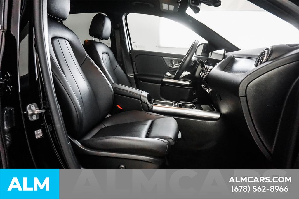 Used 2025 Black Mercedes-Benz GLA 250 image 19