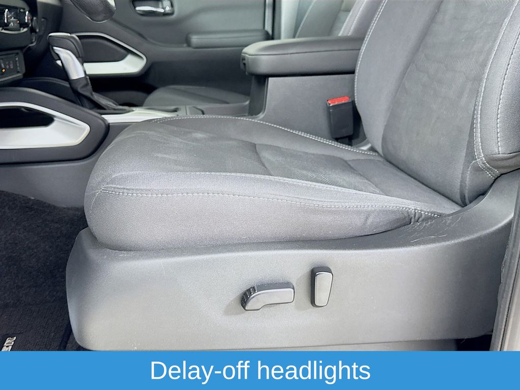 Used Car 2022 Nissan Frontier  Sv For Sale Under $30,000 In Austin, Texas