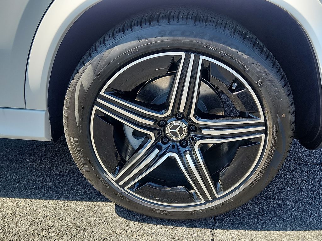 Thumbnail: 2026 Mercedes-Benz GLE - 5