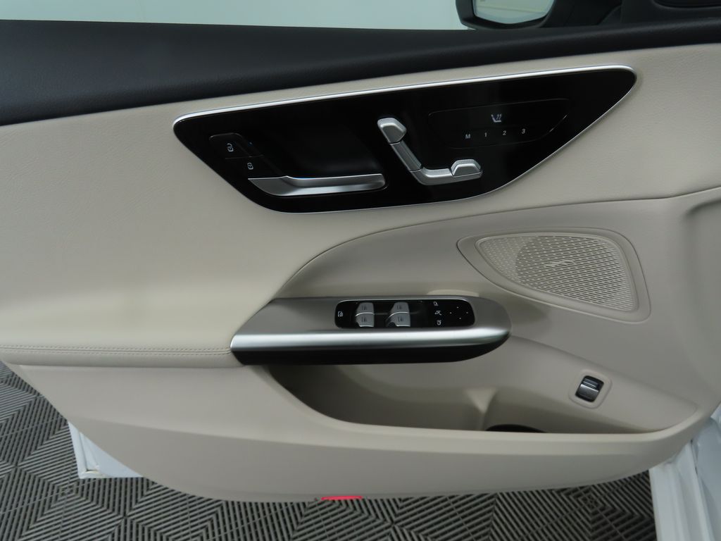 Thumbnail: 2025 Mercedes-Benz C-Class - 24