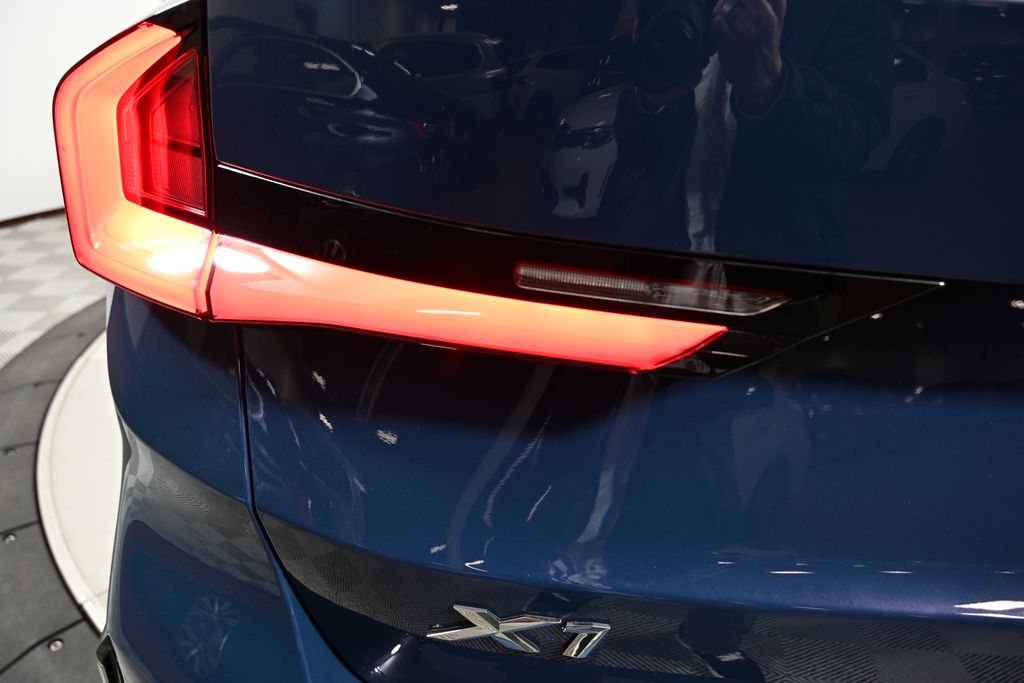 Thumbnail: 2026 BMW X1 - 11