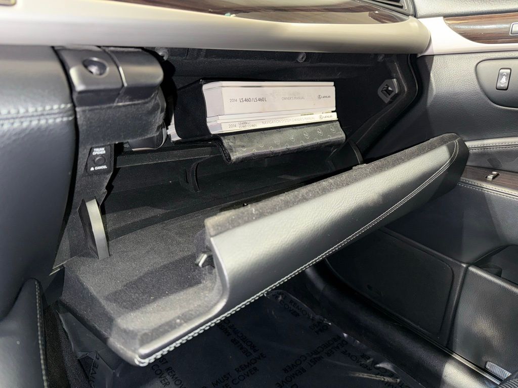 Thumbnail: 2014 Lexus LS - 31