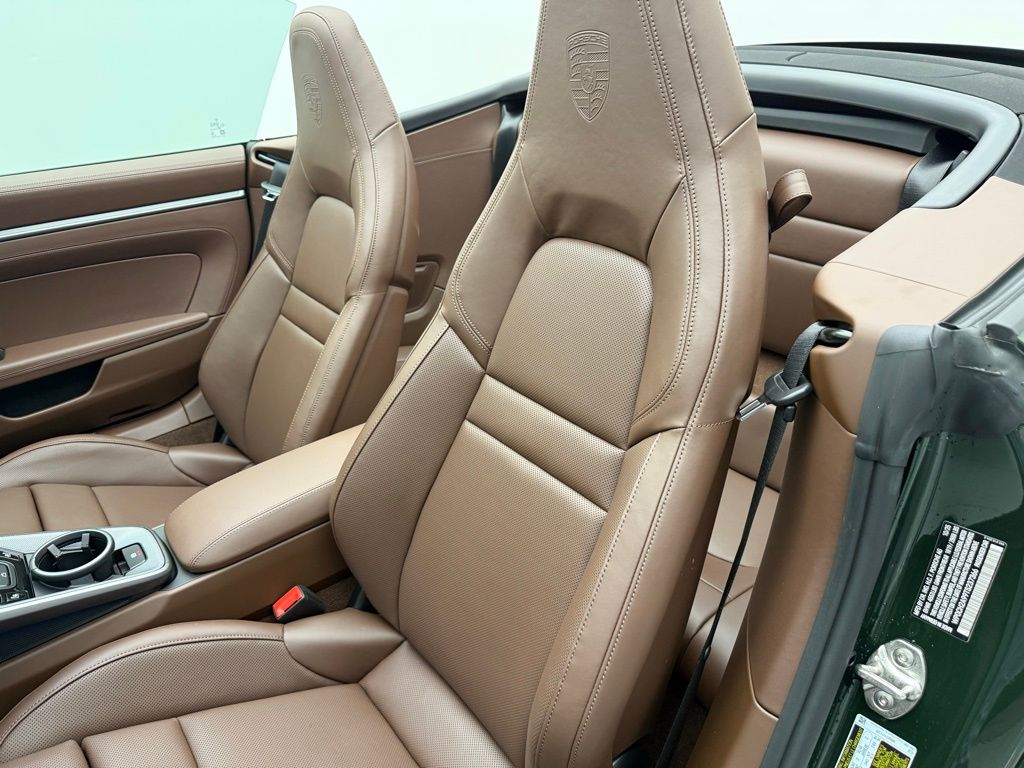 Thumbnail: 2026 Porsche 911 - 5