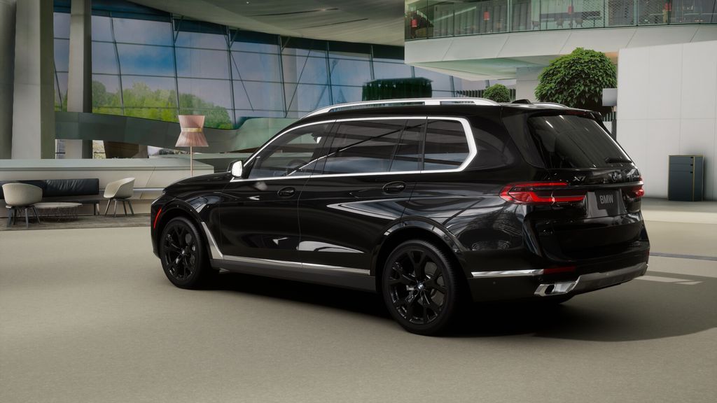 Thumbnail: 2026 BMW X7 - 29