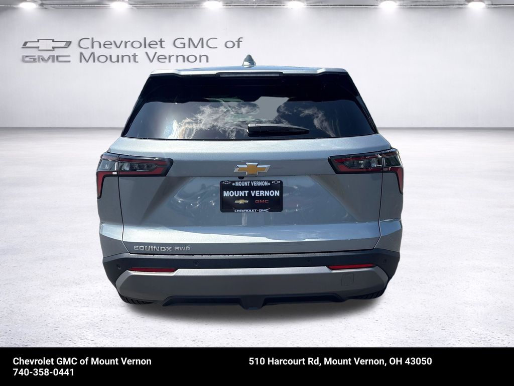 2027 Chevrolet Equinox LT - Image 4