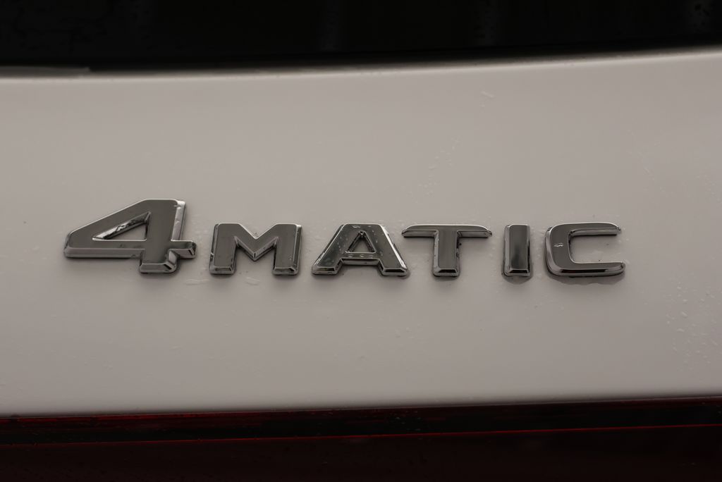 Thumbnail: 2026 Mercedes-Benz GLE - 10