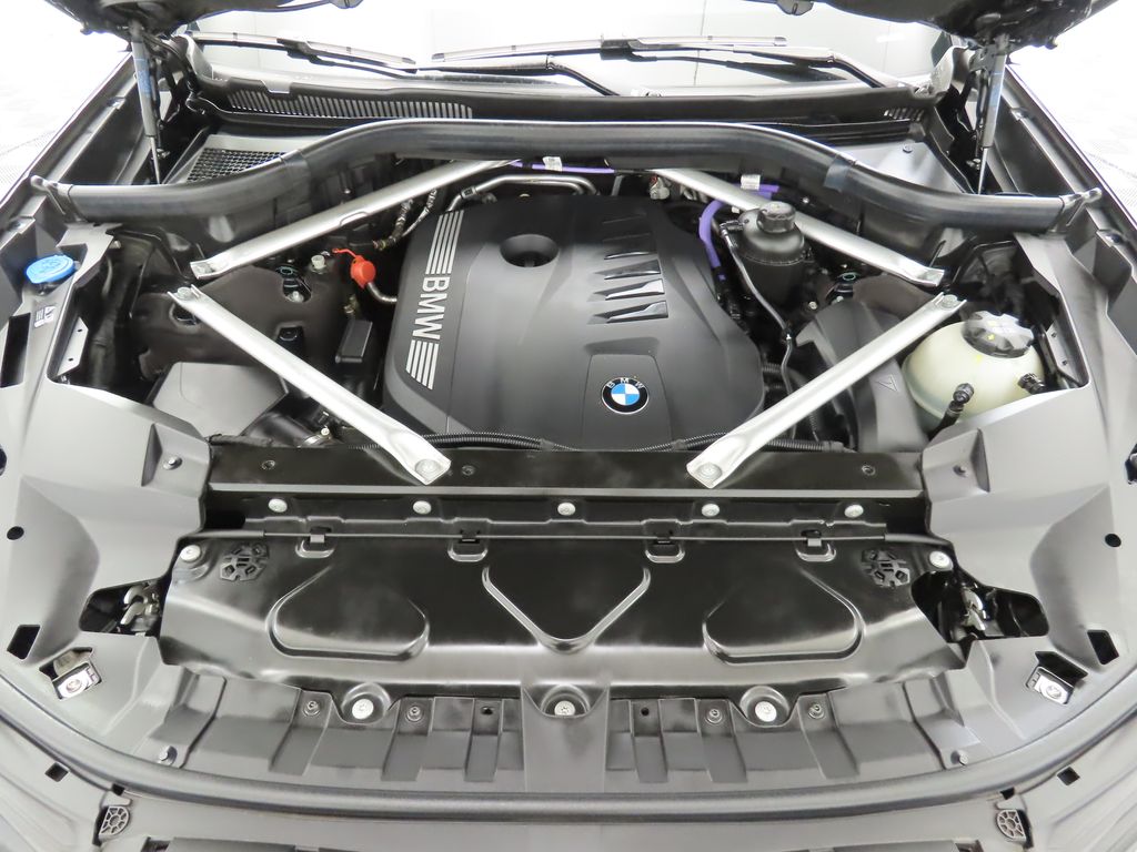 Thumbnail: 2025 BMW X7 - 30