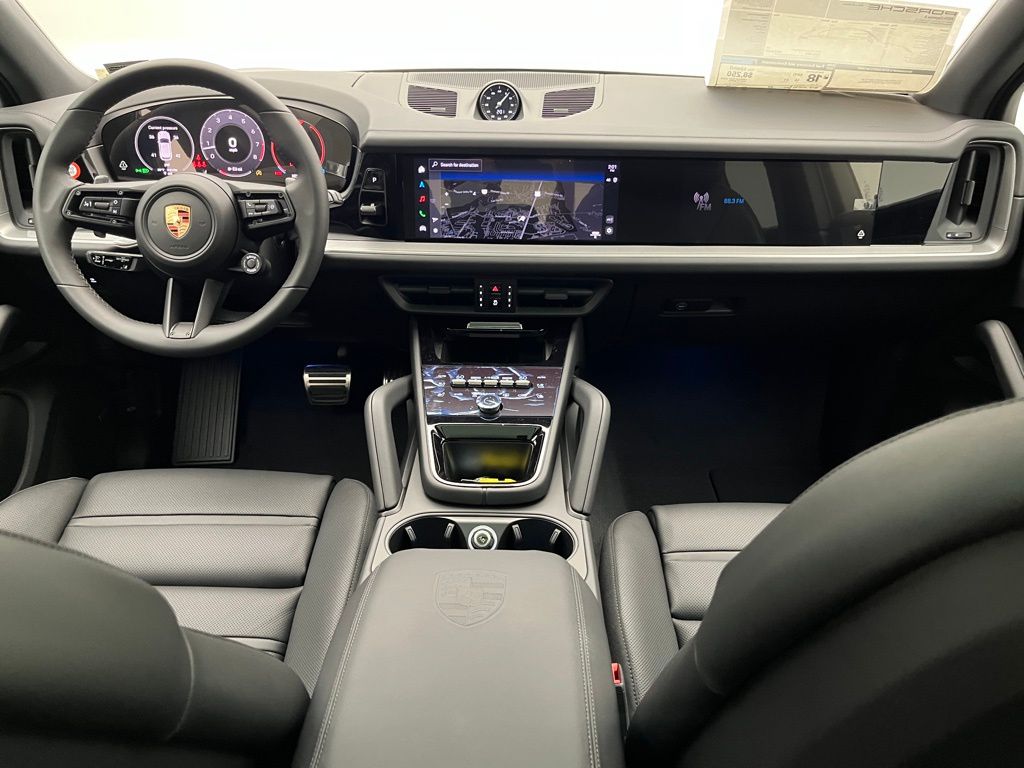 Thumbnail: 2025 Porsche Cayenne - 25