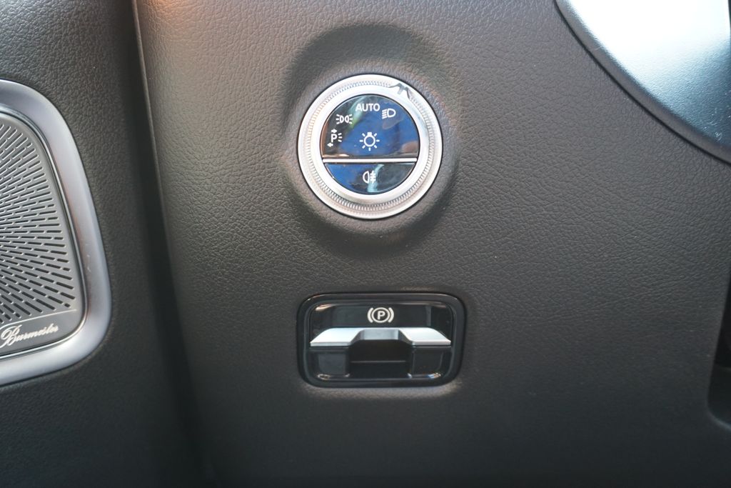 2023 Mercedes-Benz C-Class C 300 29