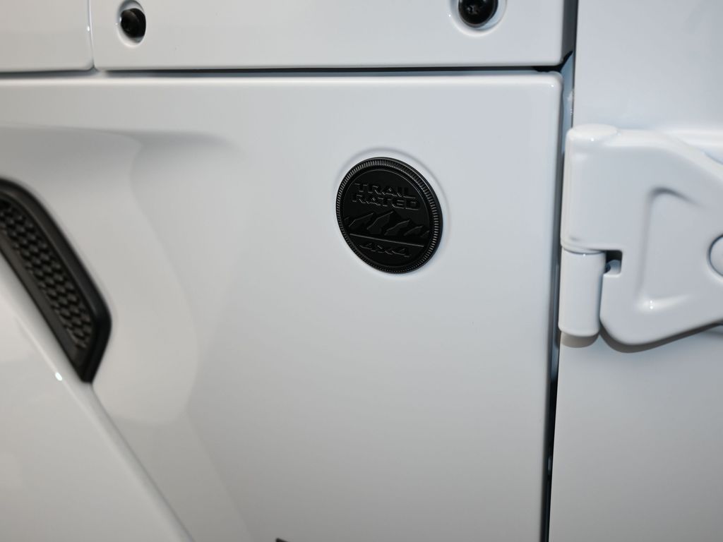 New 2026 Bright White Clearcoat Jeep Sahara image 43