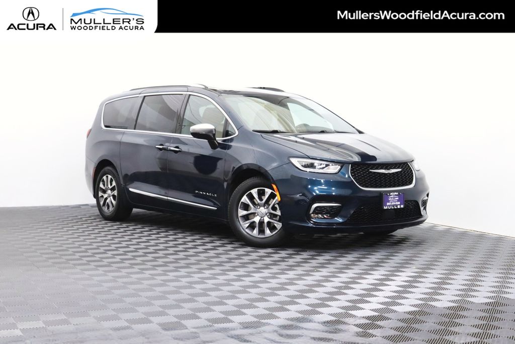 2023 Chrysler Pacifica Hybrid Pinnacle FWD Azul (Fathom Blue Pearlcoat) Minivan Tracción delantera Transmisión variable continua