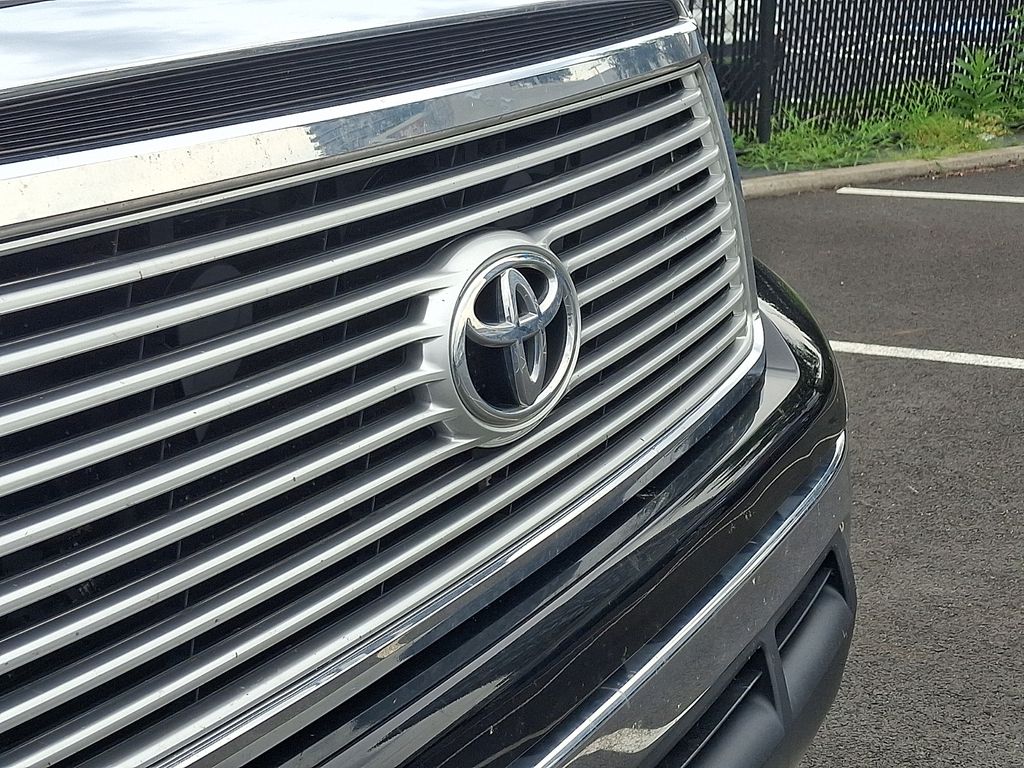 Thumbnail: 2013 Toyota Tundra - 4